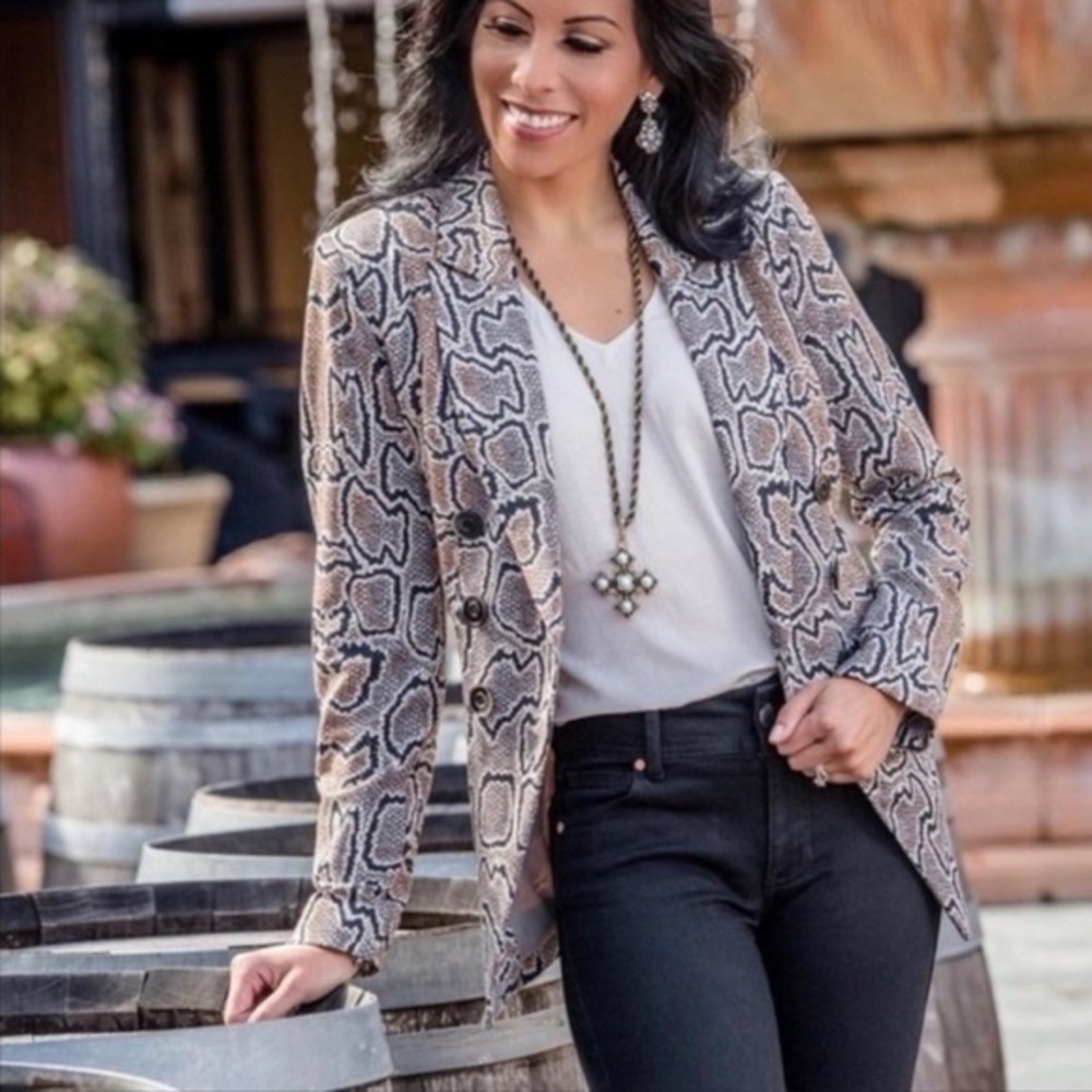 Cabi Python Blazer Double Breasted Samantha Size 8 Lined